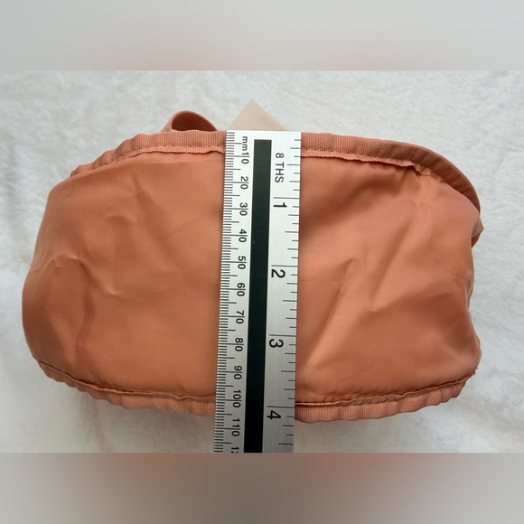 UNIQLO #12 Pink Crescent Moon Crossbody/ Shoulder Bag NWT - Picture 7 of 16